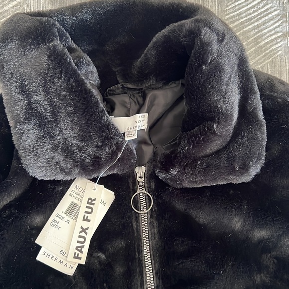 Faux fur lightweight coat. New with tags - Picture 2 of 4